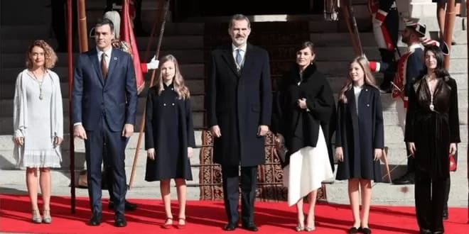 48uay8fl114 Королевская семья Испании: первый совместный выход в этом году