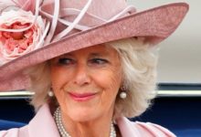 camilla parker bowles necklace z Герцогиня Корнуолла последние 18 месяцев тайно брала уроки танцев