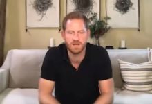 Принца Гарри попросили вернуться в Великобританию и «прекратить читать лекции из своего мега-особняка» scale 1200 Принца Гарри попросили вернуться в Великобританию и «прекратить читать лекции из своего мега-особняка»