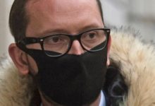 Сотрудник дворца был пойман на продаже украденных фотографий принца Уильяма и Кэтрин 115701100 palacethief Сотрудник дворца был пойман на продаже украденных фотографий принца Уильяма и Кэтрин