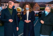 2icqfyg47os e1607418239940 Герцогиня Кембриджская встретилась с пенсионером, которого поддерживала несколько месяцев