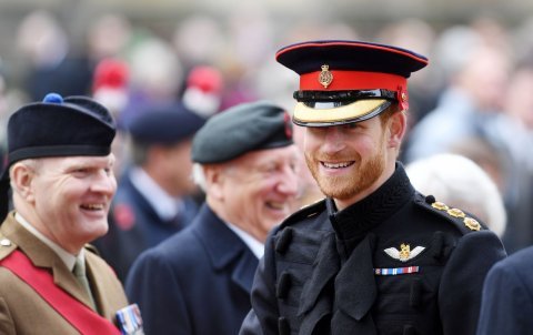 prince harry Принц Гарри хочет сохранить свои воинские звания и проводить больше времени в Великобритании