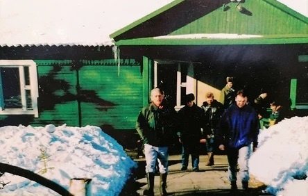 33 Ел макароны с тушенкой и удивлялся бабочкам на снегу: что делал принц Филипп во время визита в Хабаровск