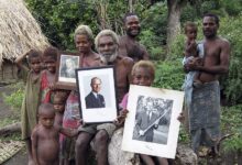 41569290 9456511 Племя на острове Танна оплакивает потерю принца Филиппа, которого почитали как бога