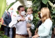 Принц Шарль Люксембургский посетил сад бабочек 1 2 Принц Шарль Люксембургский посетил сад бабочек