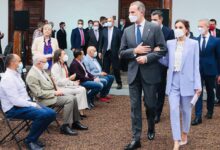 1 Король Фелипе и королева Летисия поддержали жителей Ла-Пальмы