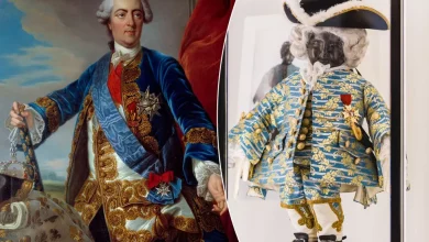 quand louis xv habillait le manneken pis Как Людовик XV одел Писающего мальчика