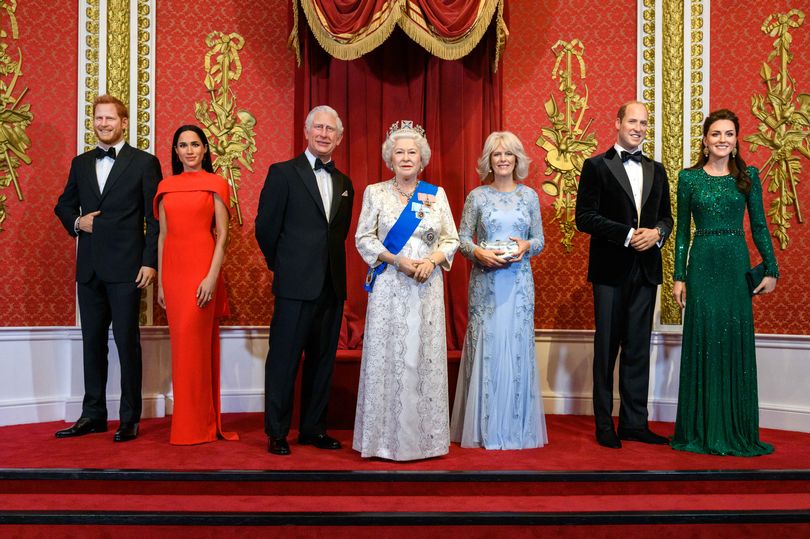 0 mtl royal family platinum jubilee 2022 1 Гарри и Меган присоединились к королевской семье в Музее мадам Тюссо