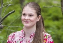 Каникулы без охраны: принцесса Эстель отдохнула в летнем лагере в Колорадо a20dbc8d7ead3706b5f429545b0c9308d290ff94b2514fae33fc0e62985c3041 Каникулы без охраны: принцесса Эстель отдохнула в летнем лагере в Колорадо